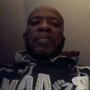 Meet your Posher, Elliot